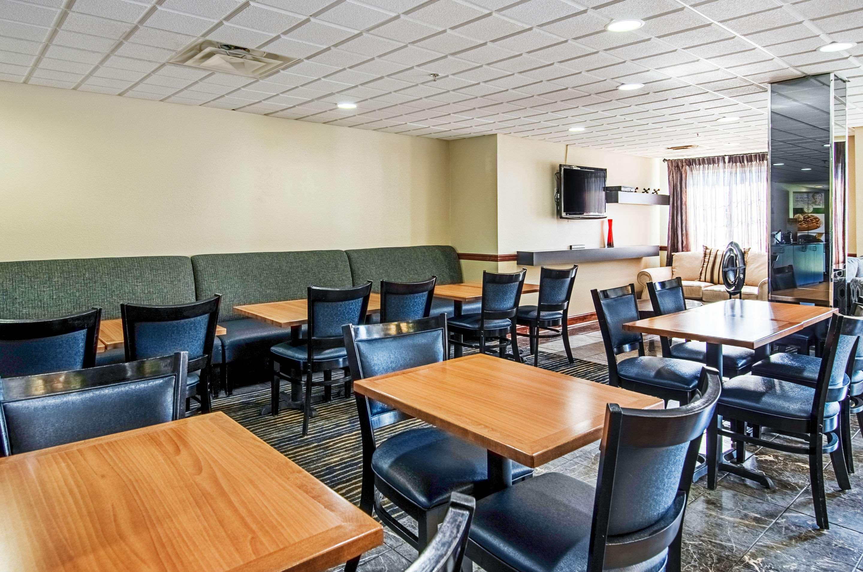 Quality Inn & Suites I-81 Exit 7 Bristol Exterior foto